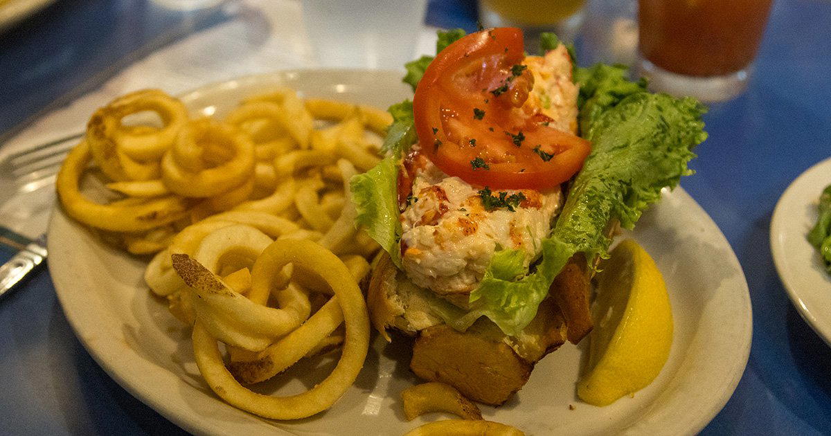 Shanty On The Shore restaurant in Burlington, United States