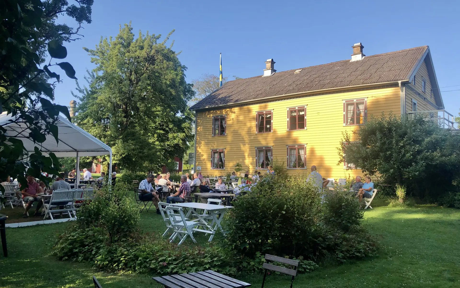 Forshems Gästgivaregård, Restaurant in Hallekis
