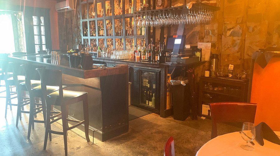 Rock Studio restaurant in Vinh Hy