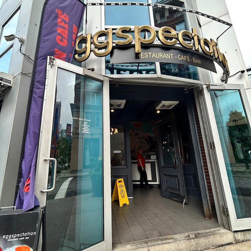 Eggspectation restaurant in Montréal, Canada