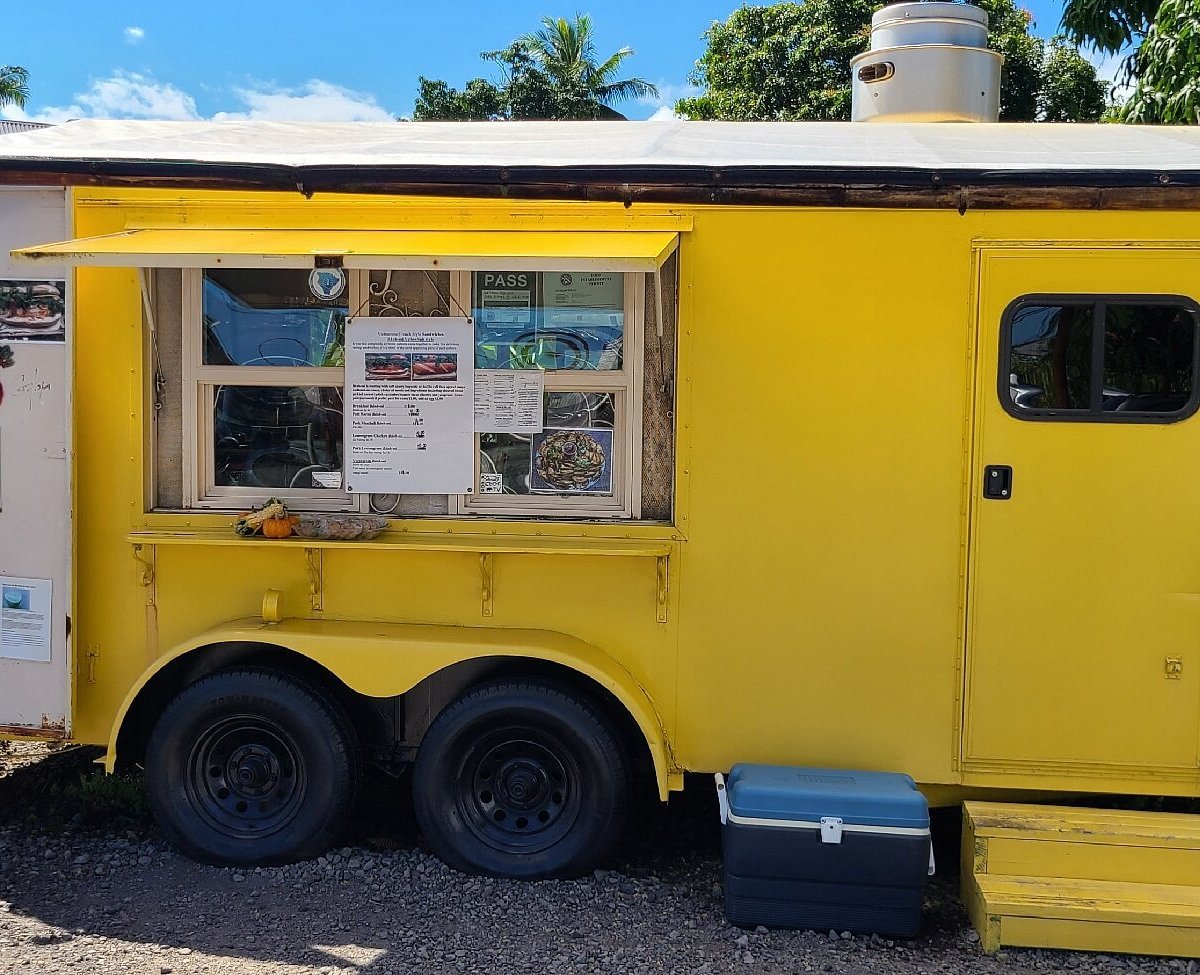 Le Yellow Sub Food Truck