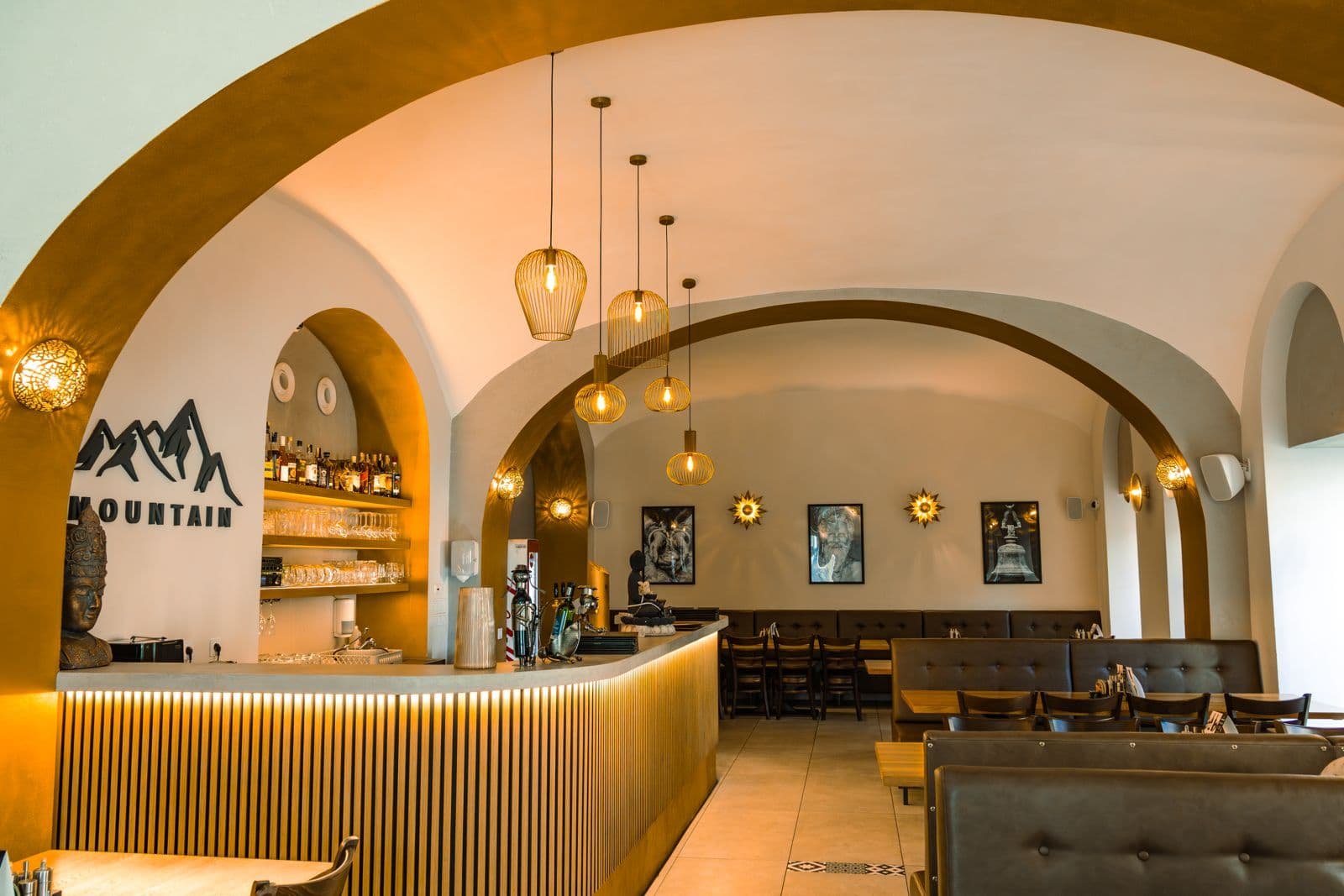 Indická a Nepálská Restaurace Mountain restaurant in Liberec, Czech Republic