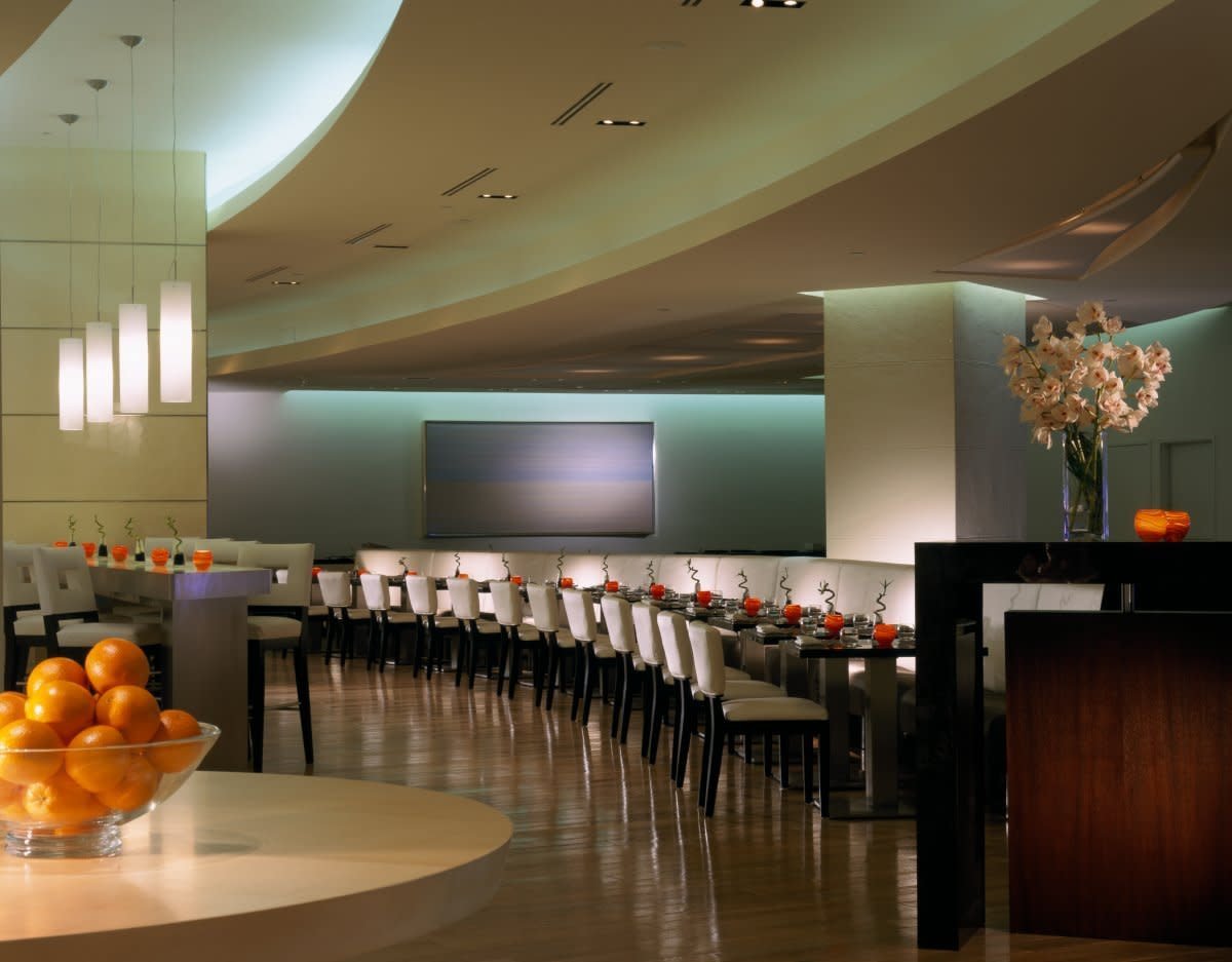 Aura, Restaurant in Naples
