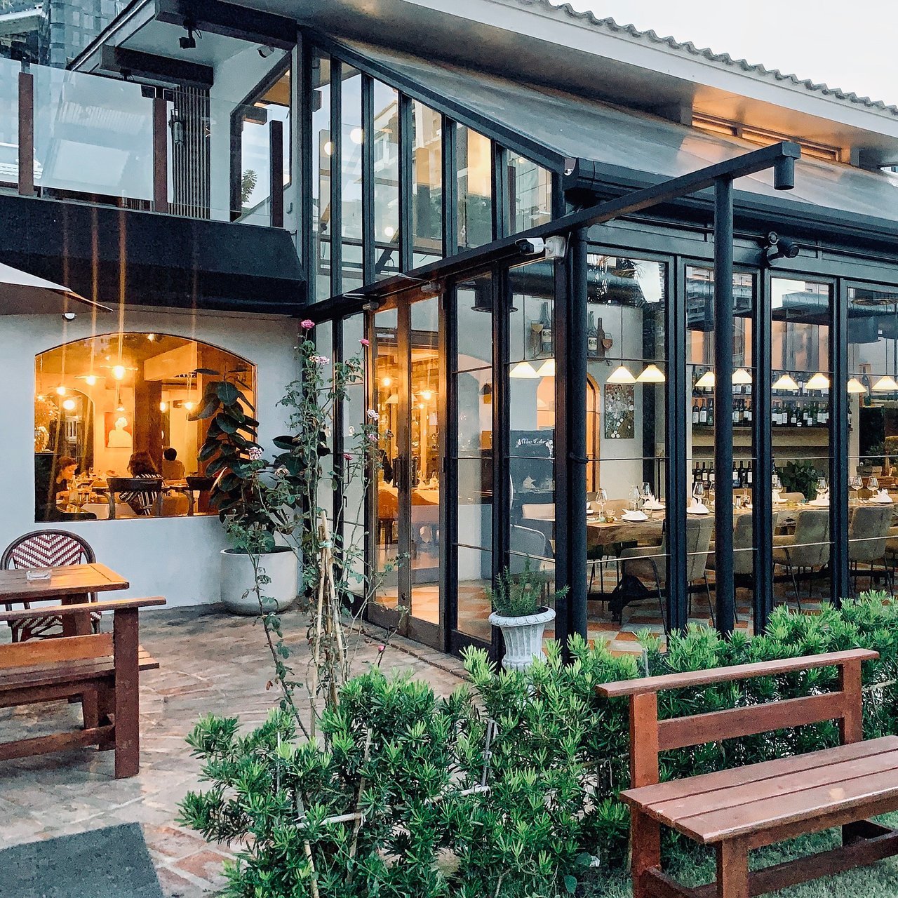 L'Oliva Ristorante Italiano & Wine Bar restaurant in Bangkok, Thailand