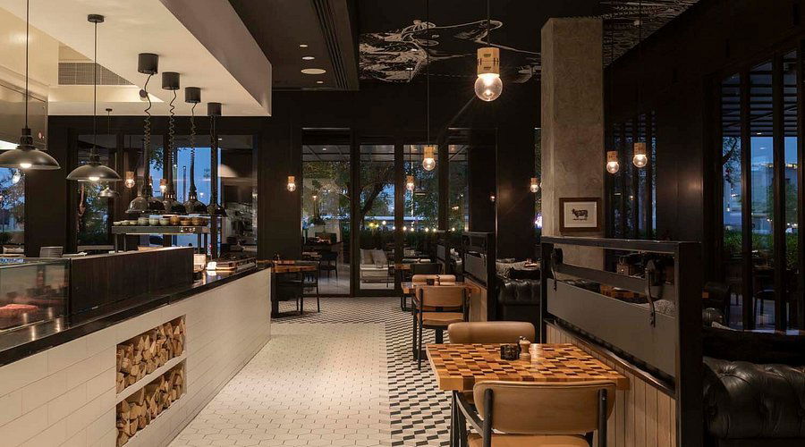 GRAZE Gastro Grill & Bar, Restaurant in Dubai