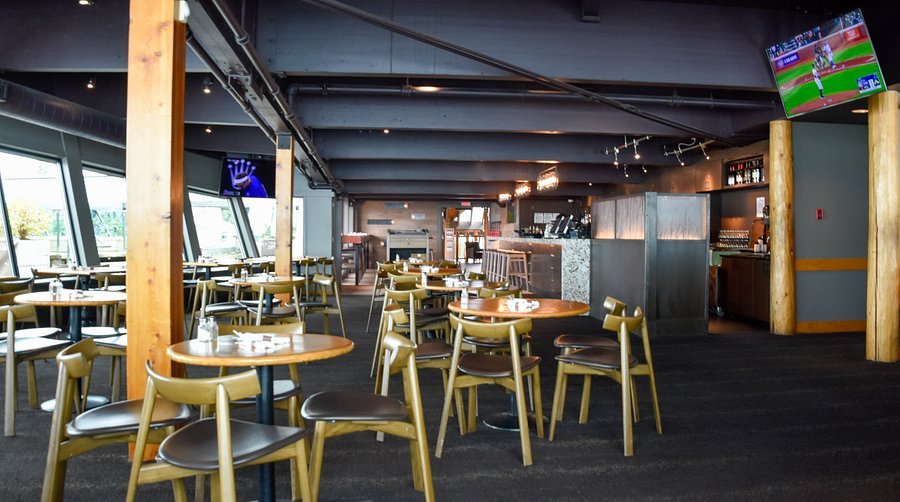 Altitudes Bistro