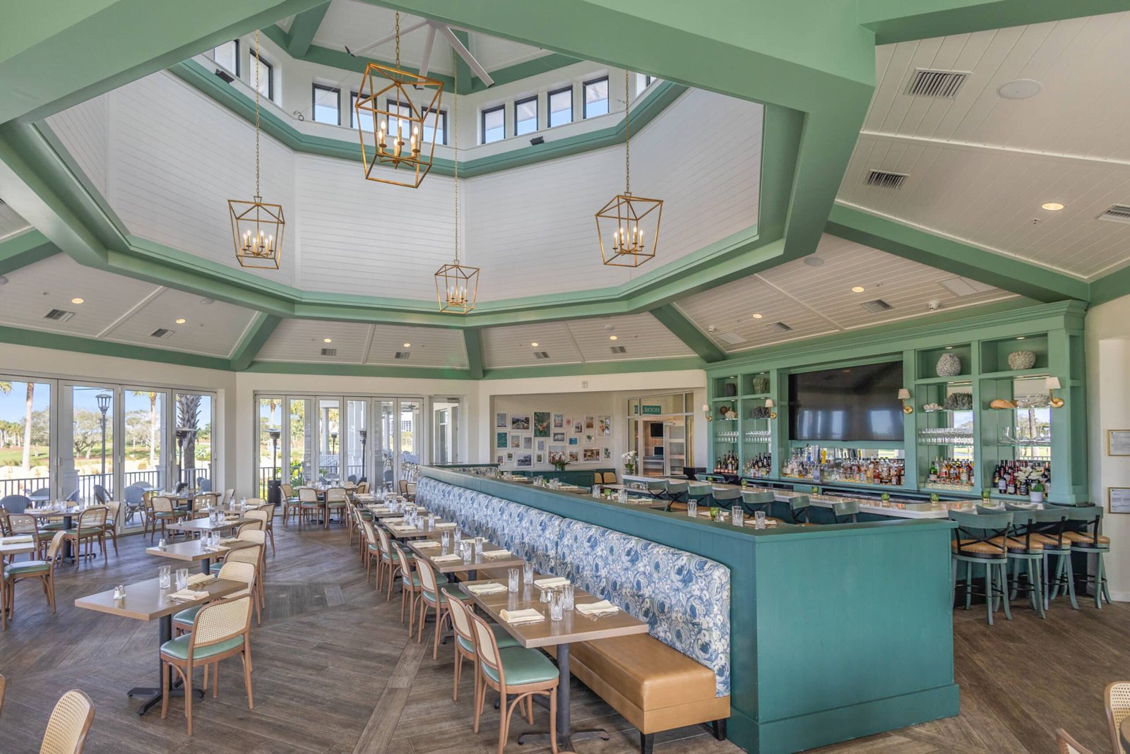 Clubhouse Dining