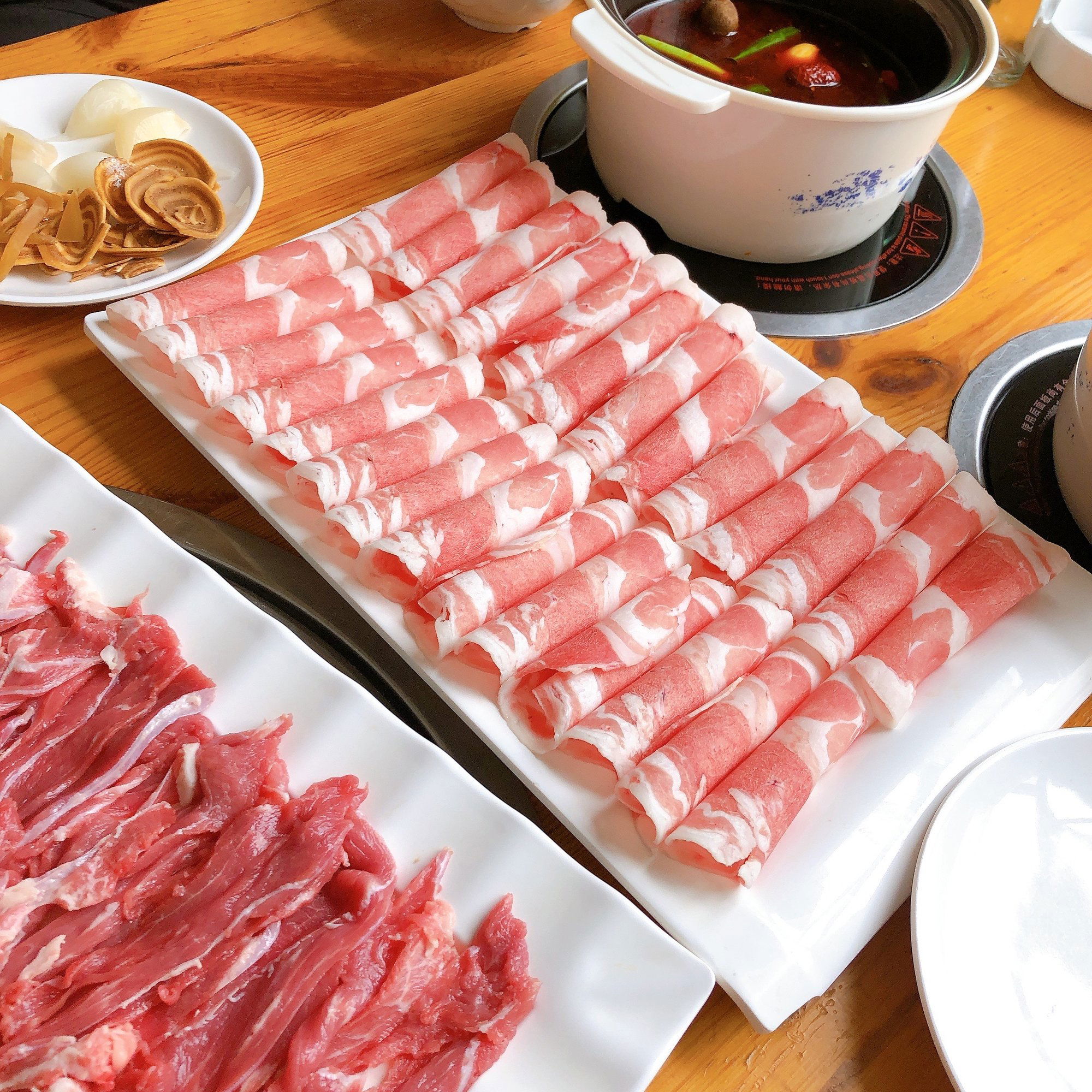 山里红火锅烧烤店, Restaurant in Harbin