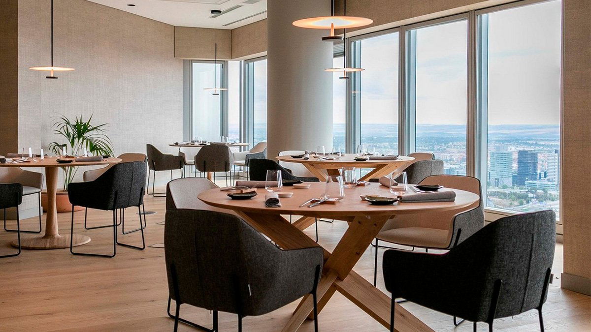 Élkar, Restaurant in Madrid