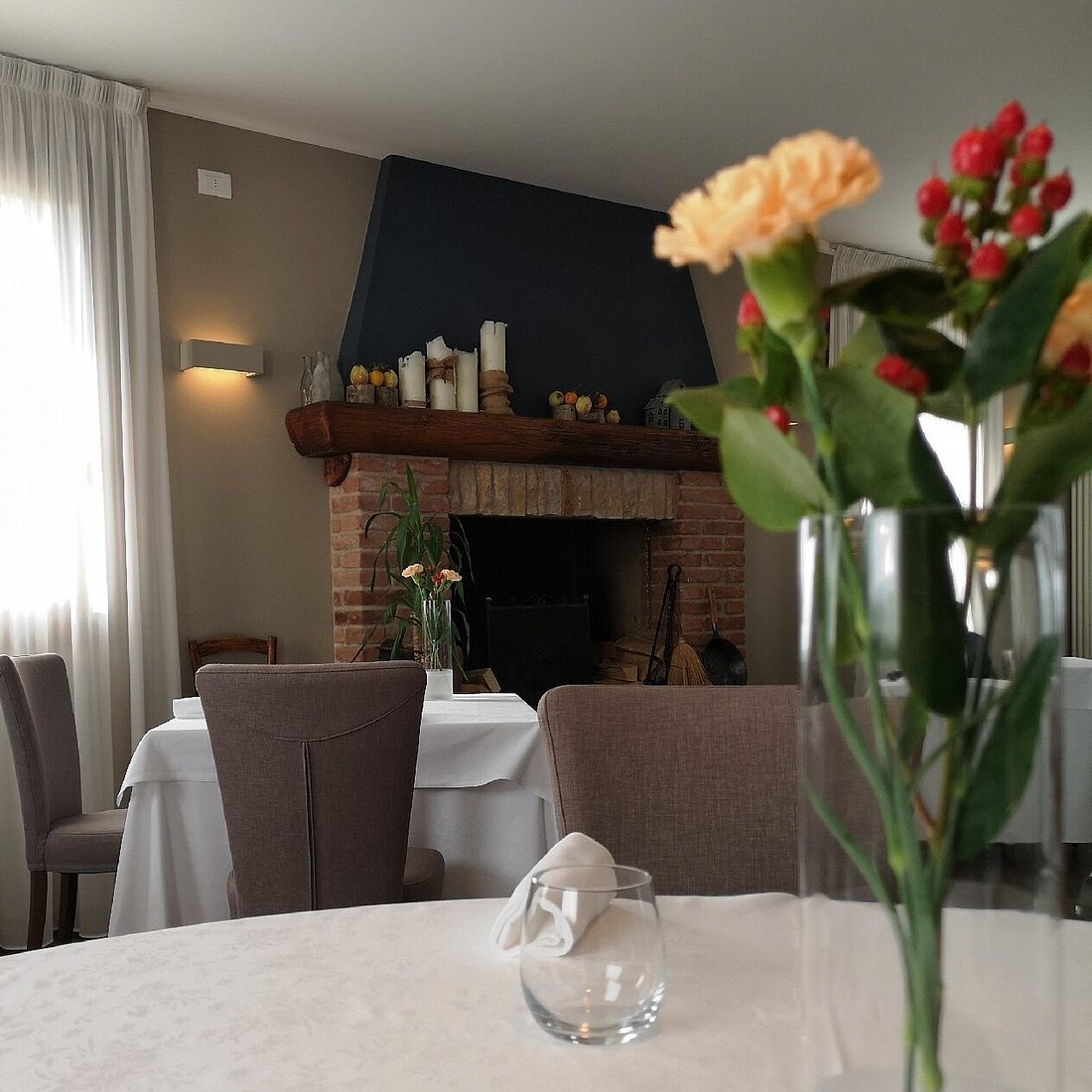 Opera Terza, Restaurant in Zane