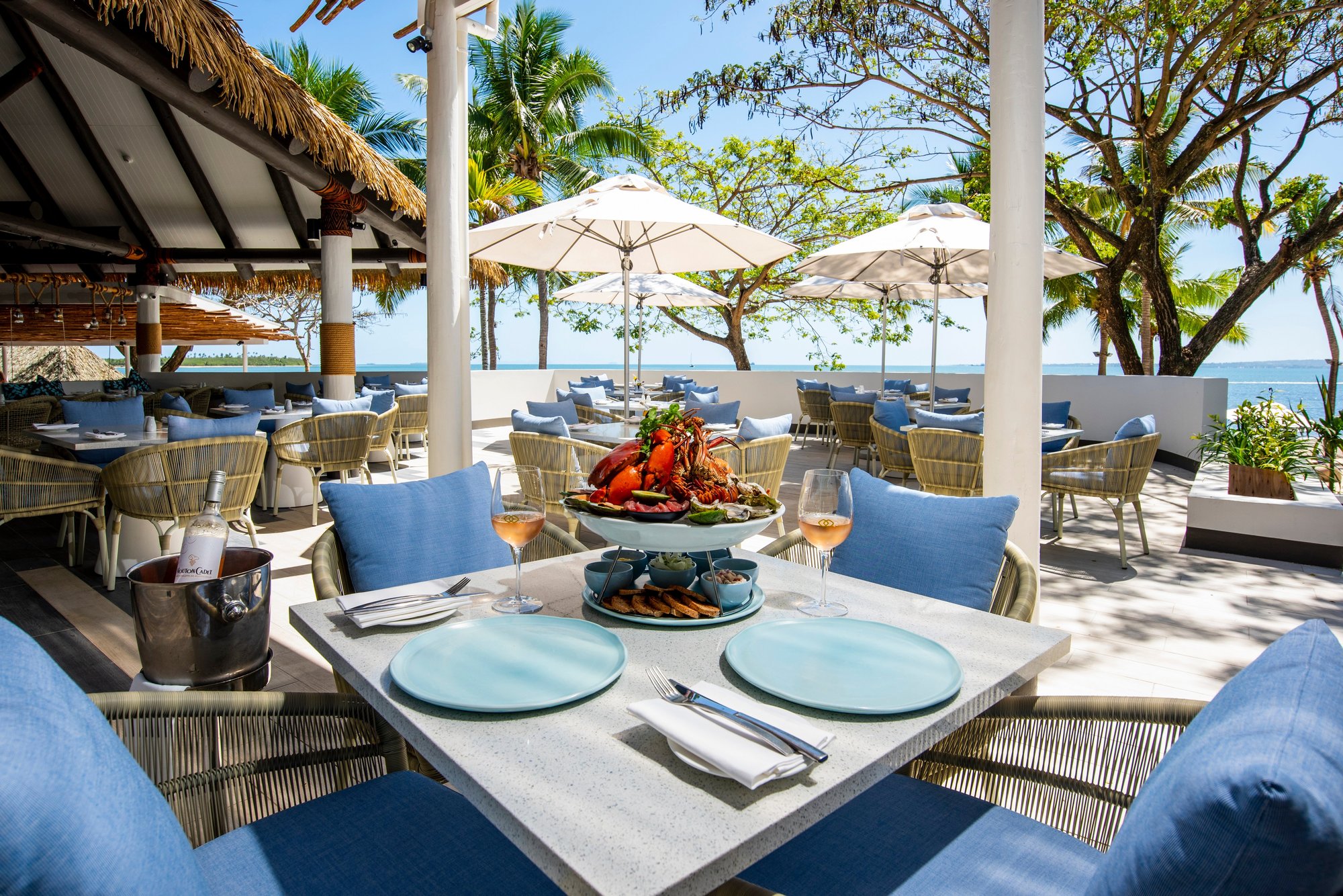 Beachside Cabana Dining