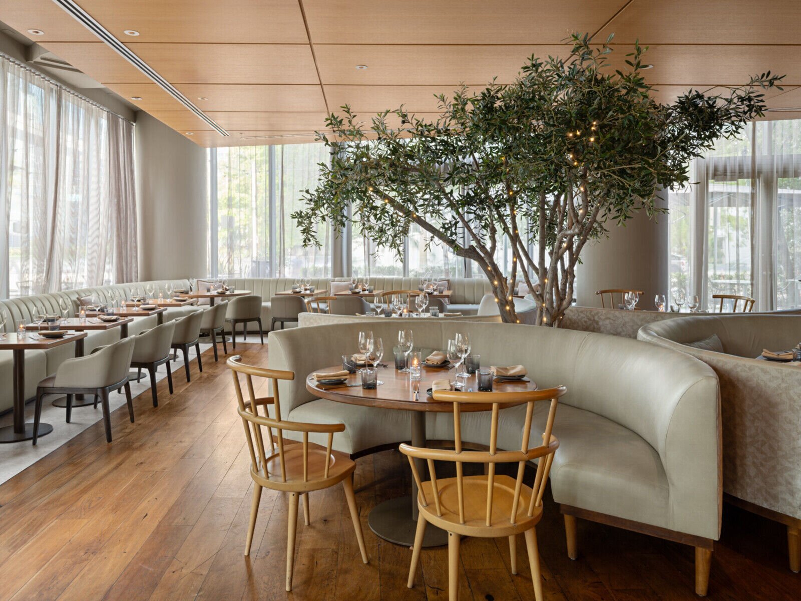 Ahu | Mar, Restaurant in Miami