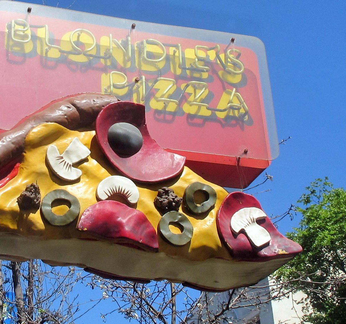 Blondie's Pizza restaurant in Berkeley, United States