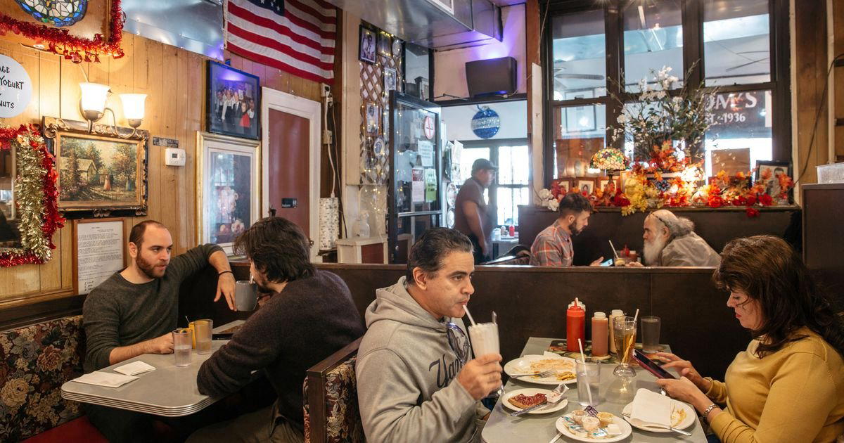Tom's Restaurant restaurant in New York City, United States