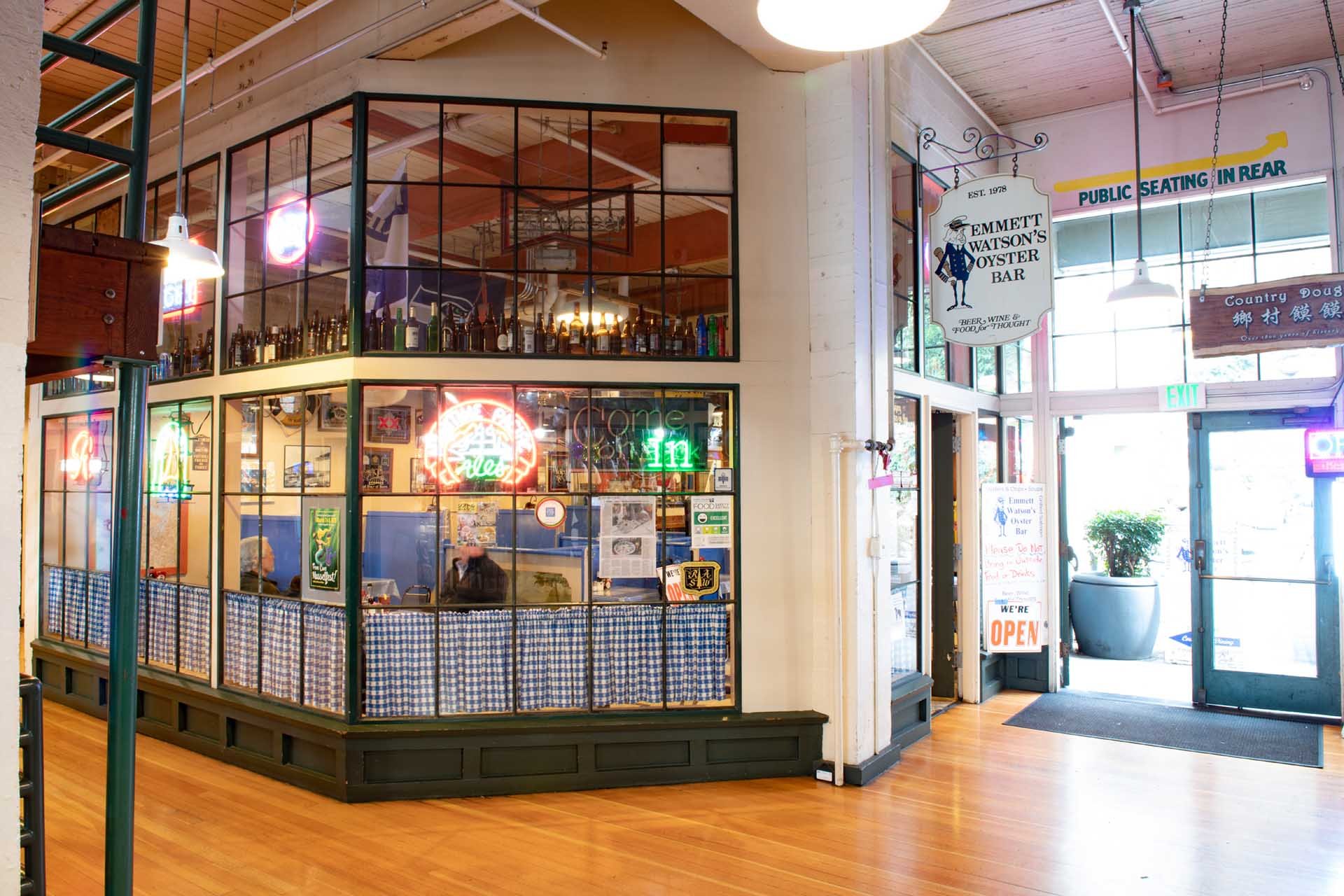 Emmett Watson's Oyster Bar, Restaurant in Seattle