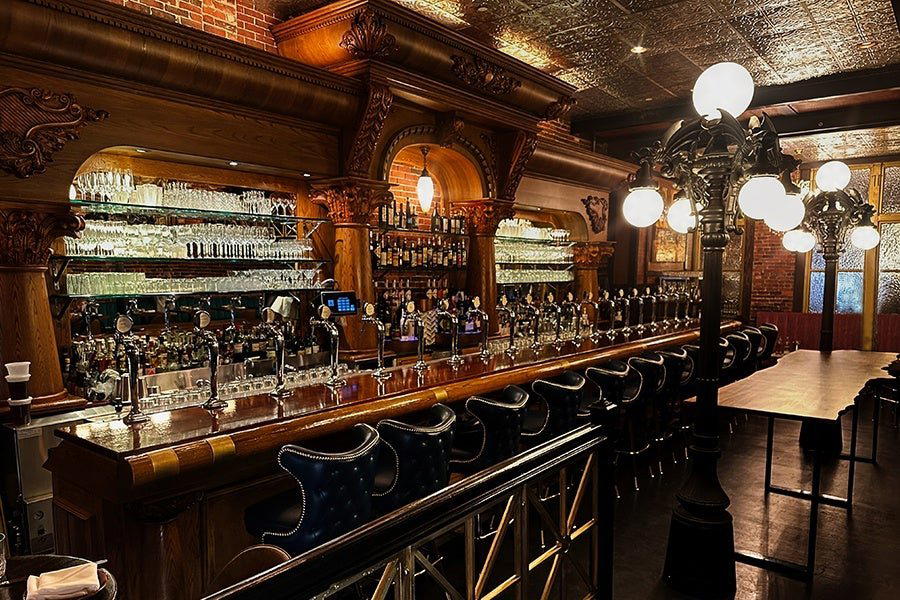 Hobgoblin restaurant in Boston, United States