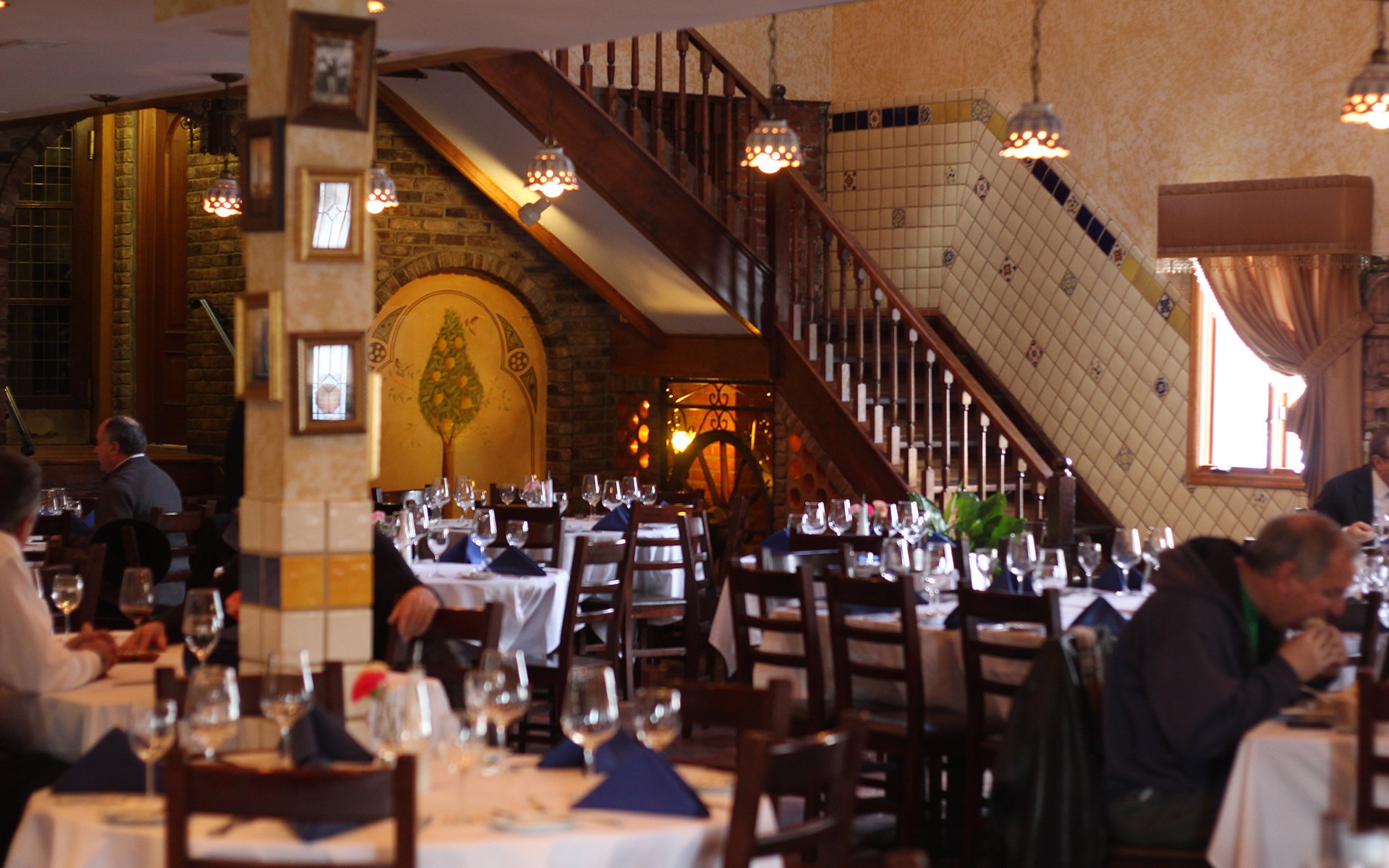 Campino Restaurant, Restaurant in Newark