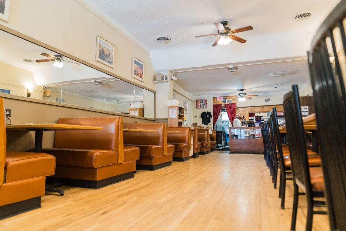 Nate's Deli & Restaurant restaurant in Cleveland, United States