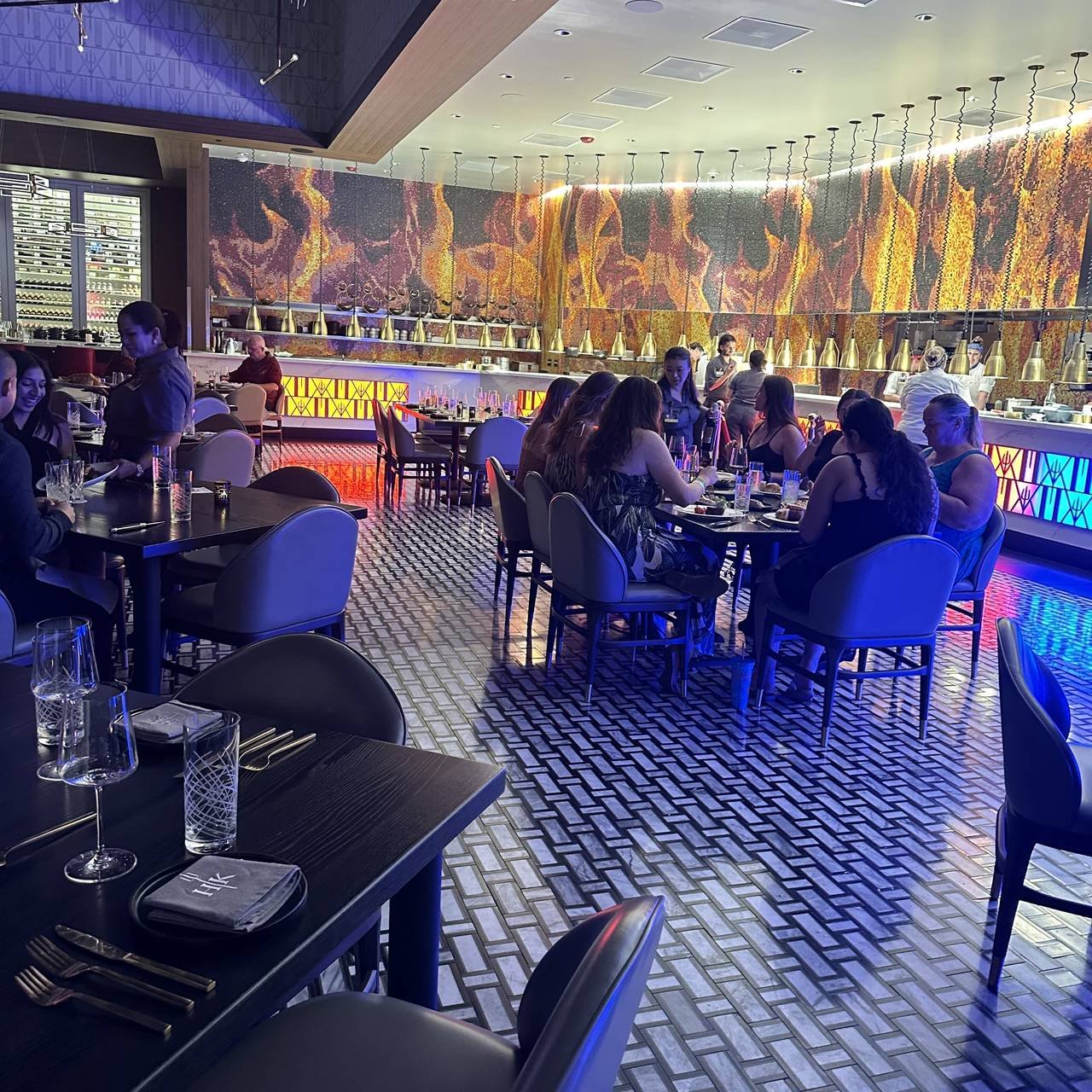 Hell's Kitchen, Restaurant in Valley Center