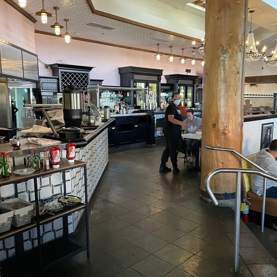 Fable at Toast, Restaurant in Brea