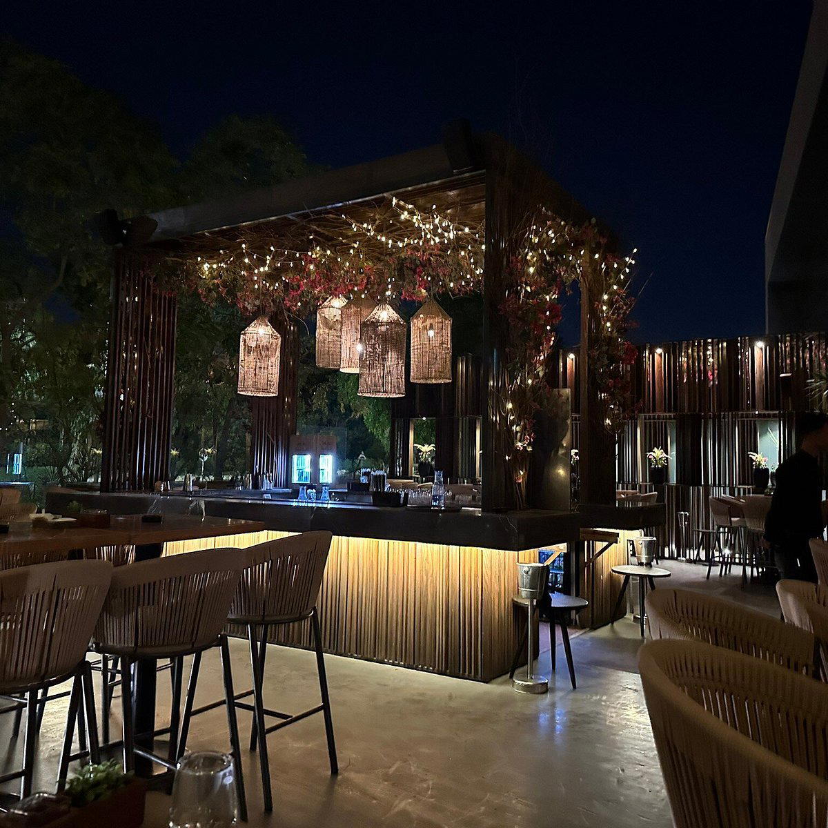 Izakaya restaurant in Sheikh Zayed City
