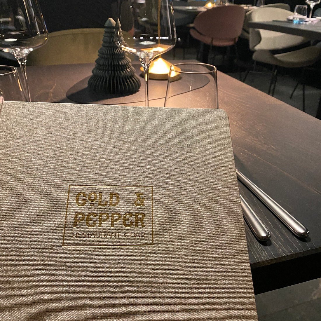 Gold & Pepper
