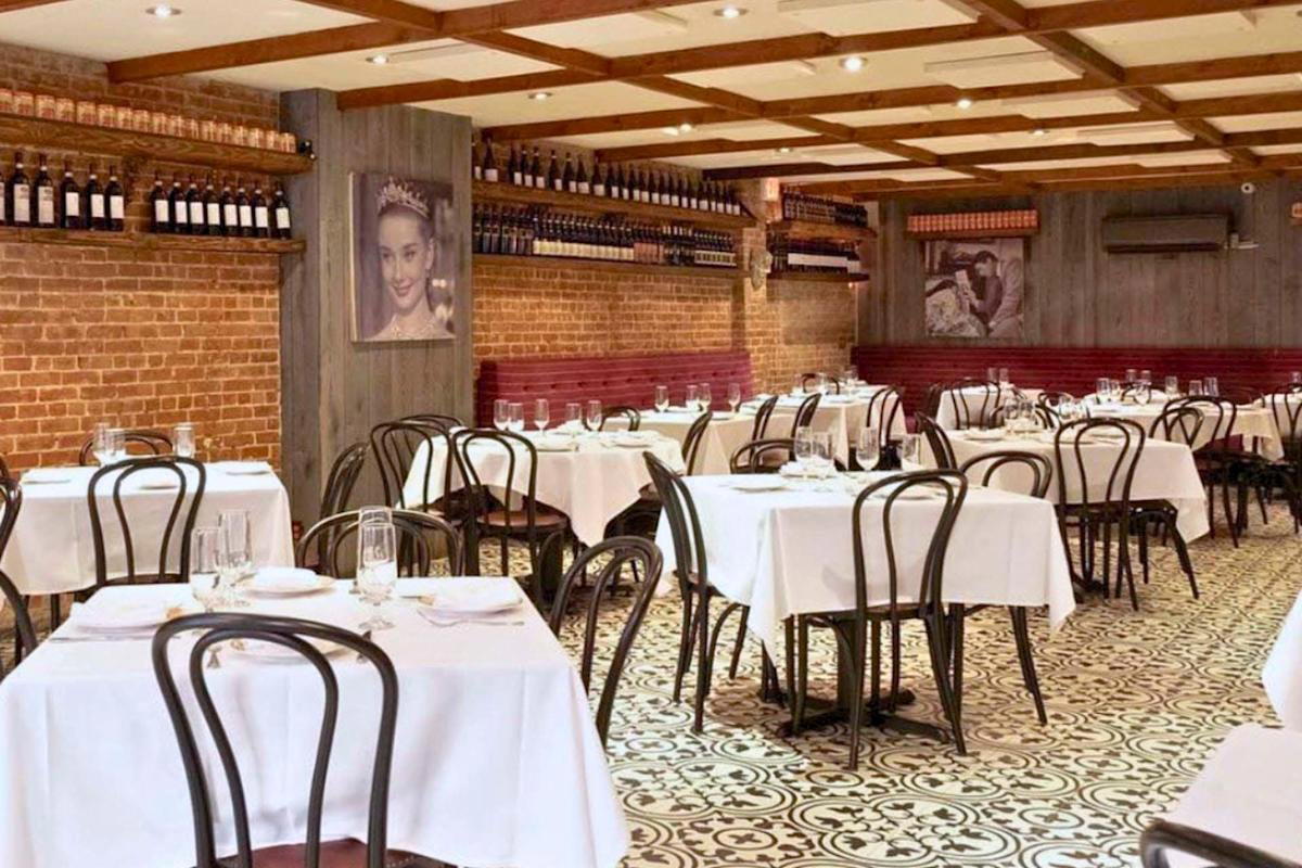 Arte Cafe restaurant in New York City, United States