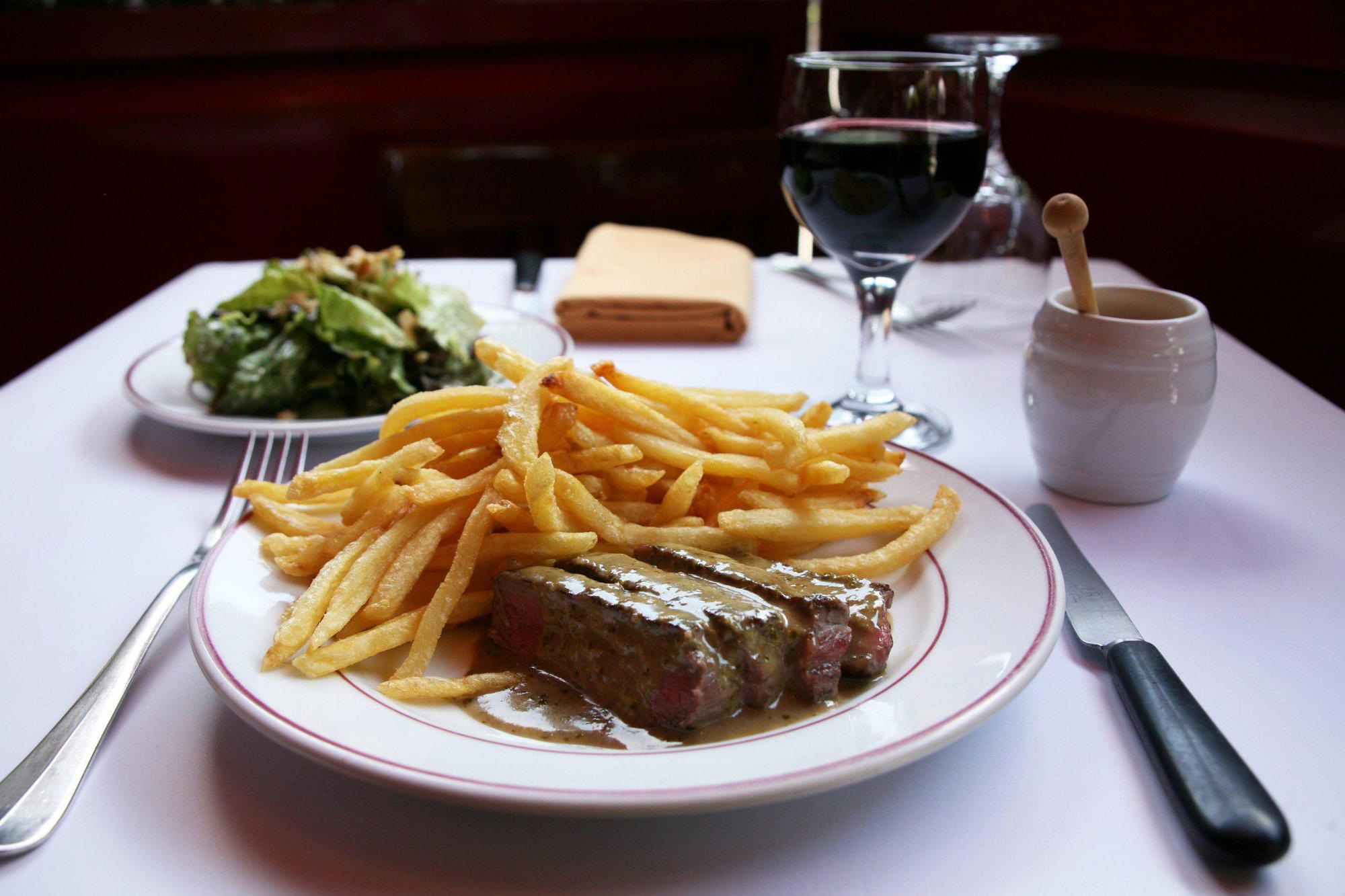 L' Entrecote Polanco restaurant in Mexico City, Mexico