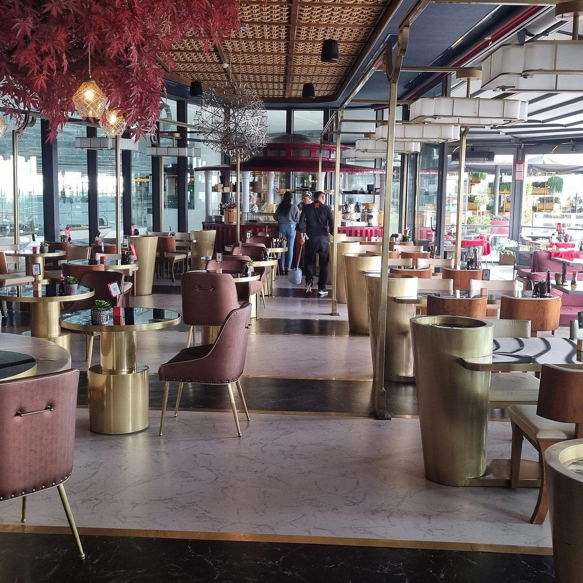 Quick China Kuzu Effect restaurant in Cankaya