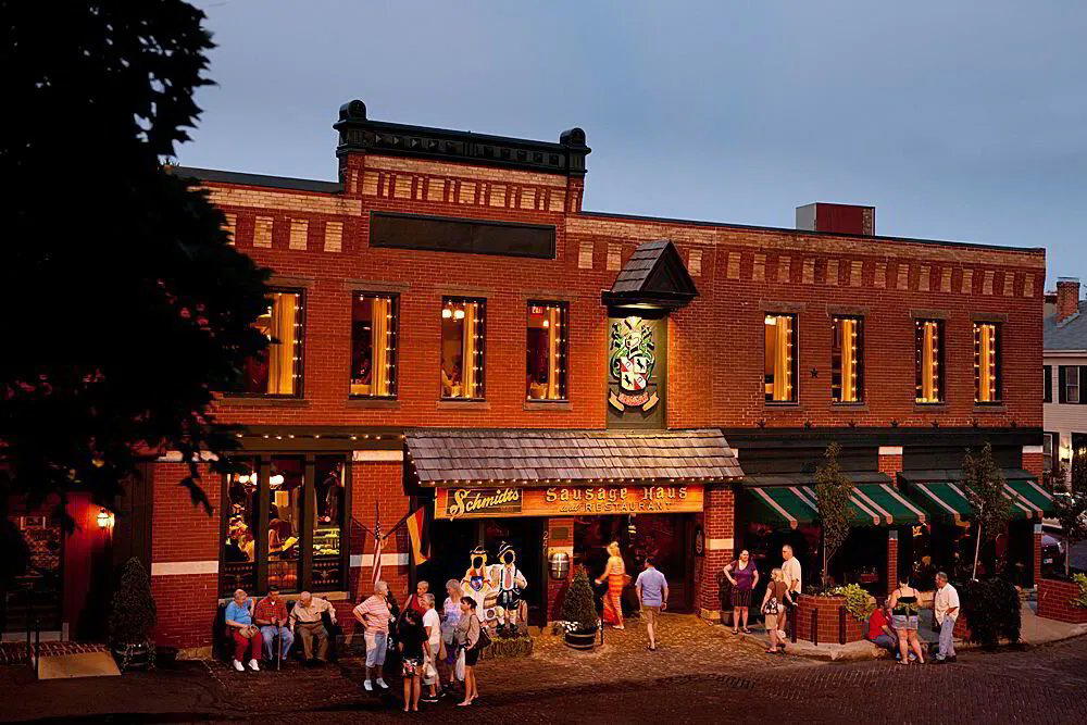 Schmidt's Sausage Haus restaurant in Columbus, United States