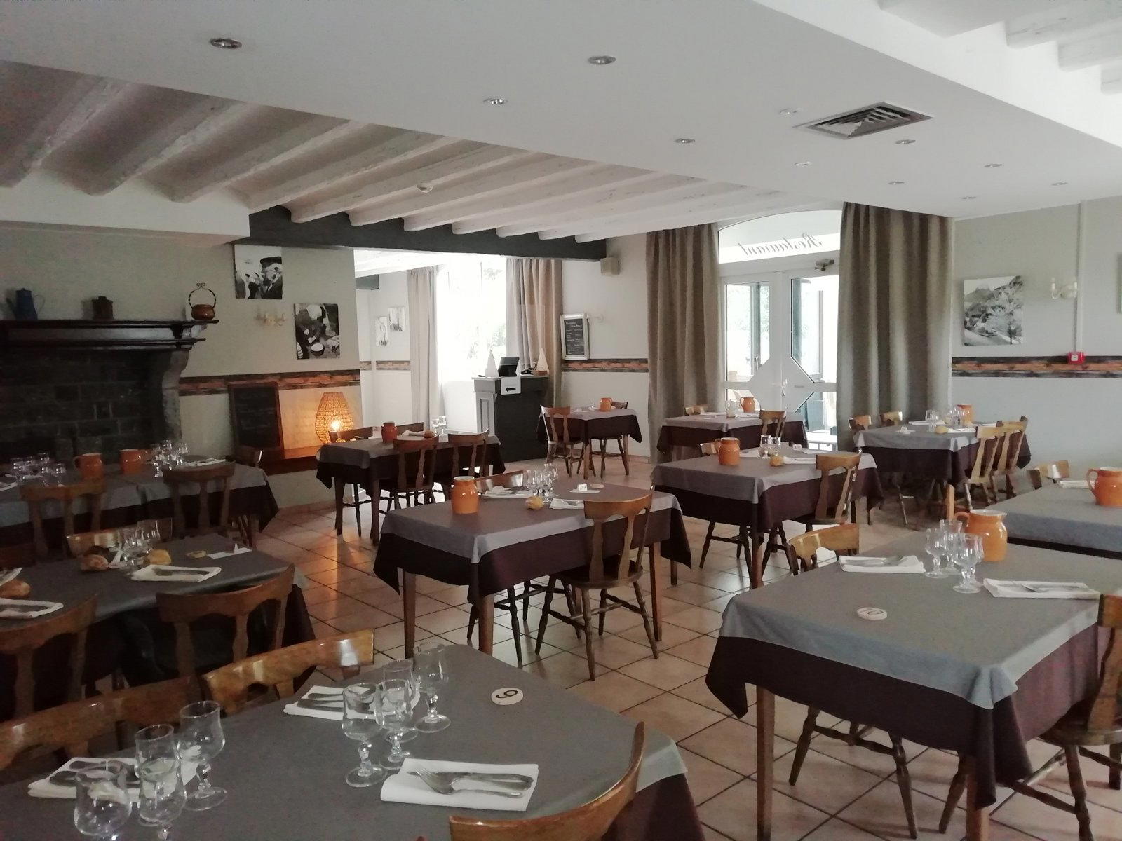 Chez Pierre d'Agos restaurant in Agos Vidalos
