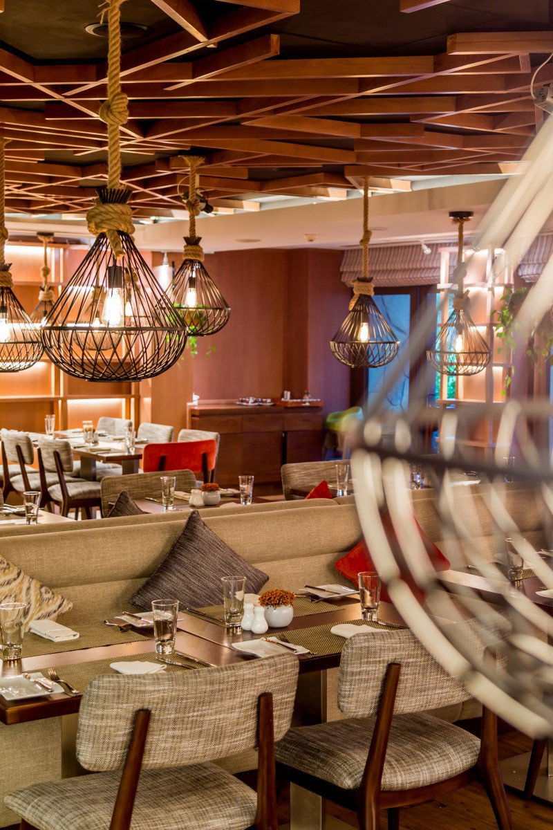 The World Eatery, Restaurant in Dubai