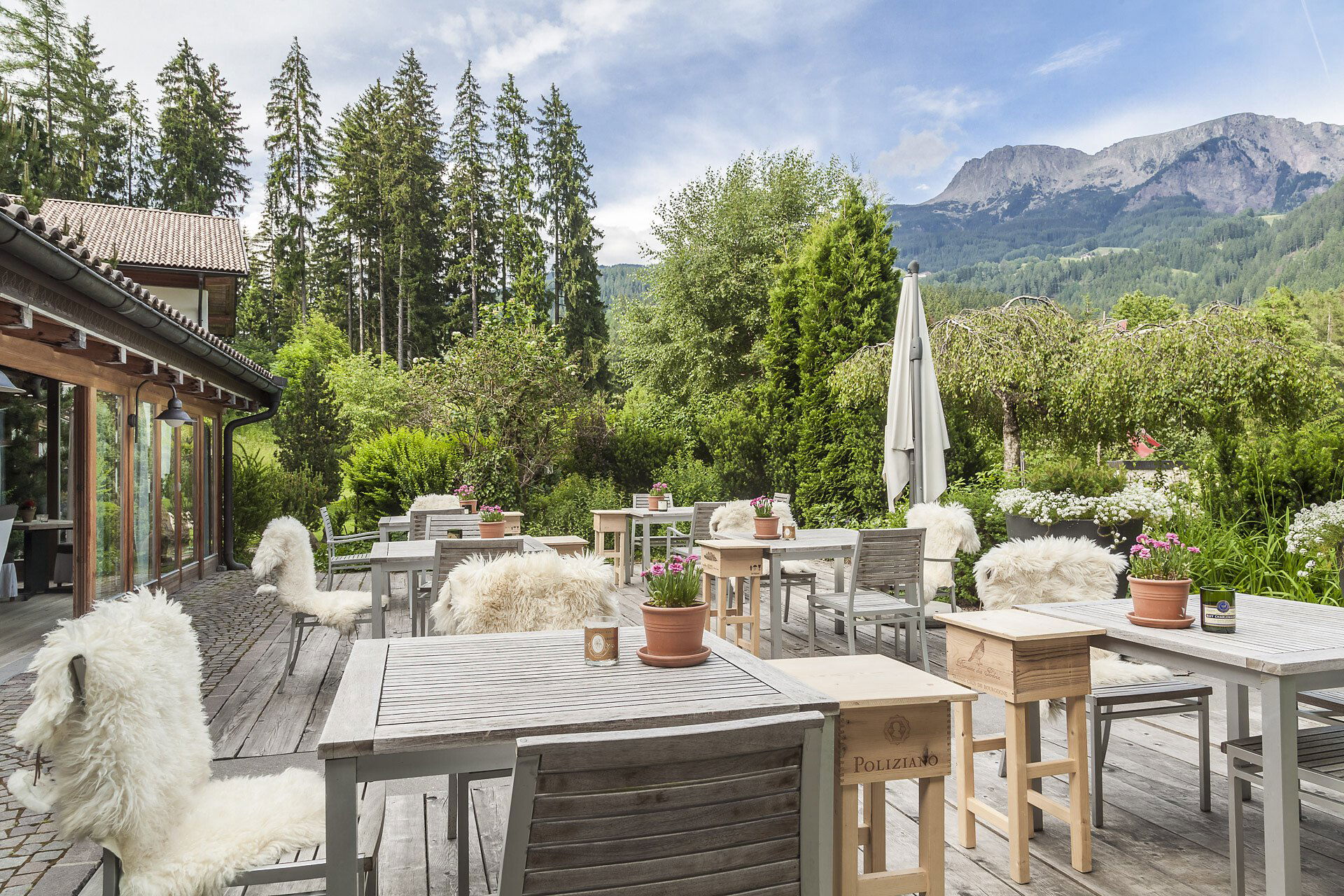Alpes, Restaurant in Sarntal