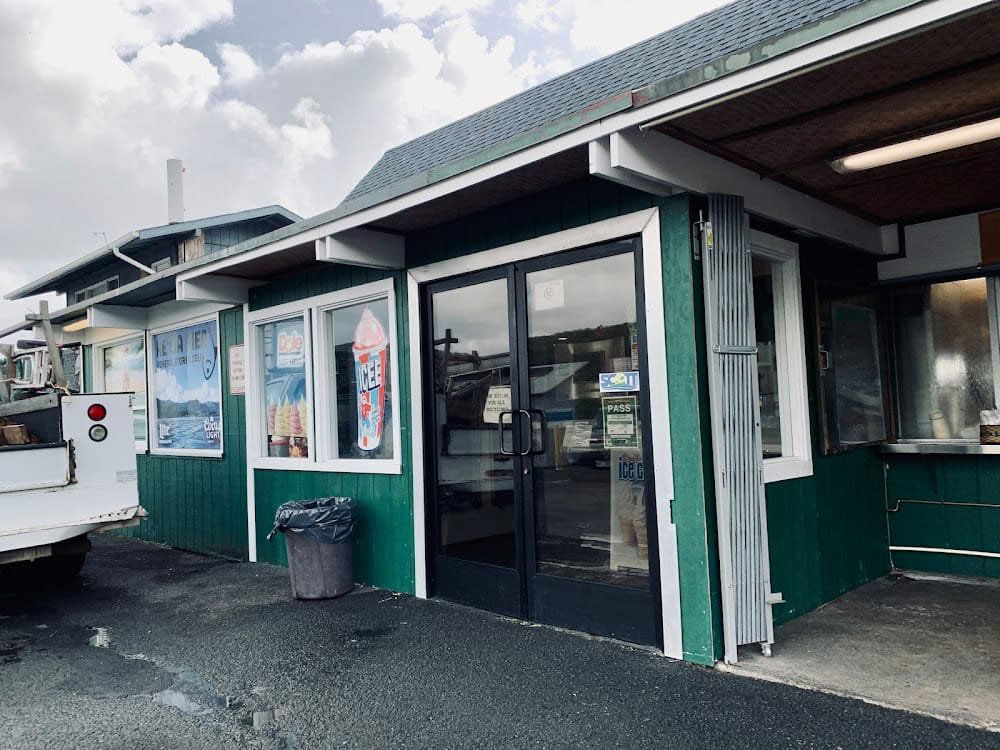 He'Eia Kea Pier General Store & Deli, Restaurant in Kaneohe