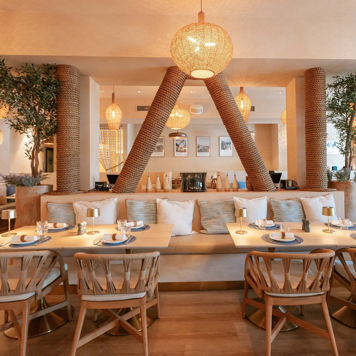 Azur Beverly Hills, Restaurant in Beverly Hills