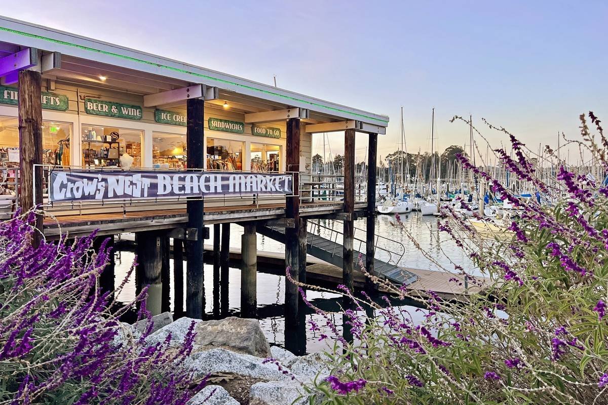 The Crow's Nest, Restaurant in Santa Cruz