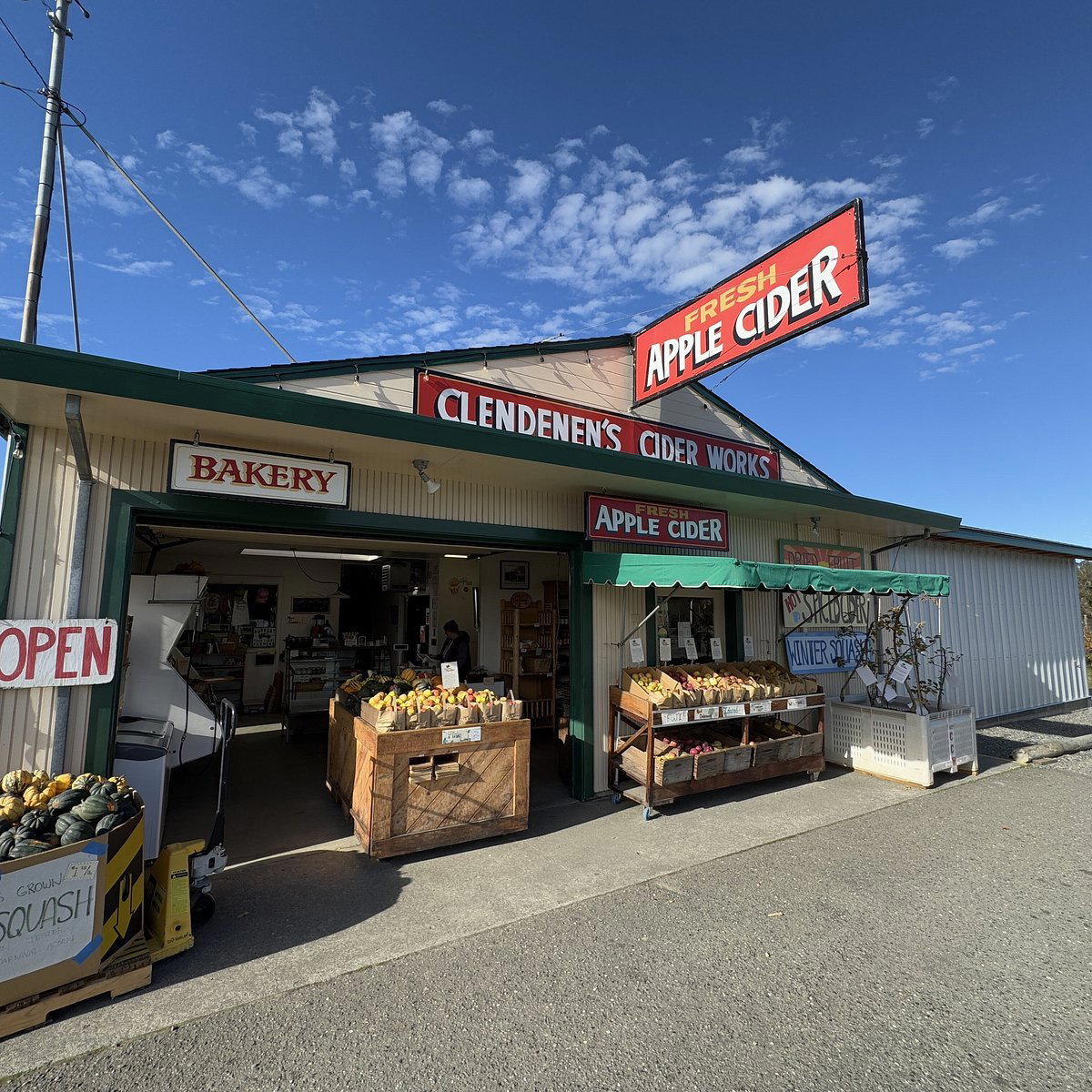 Clendenen's Cider Works restaurant in Fortuna