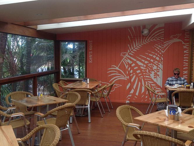 Coral Café, Isla Frangipani, Panama