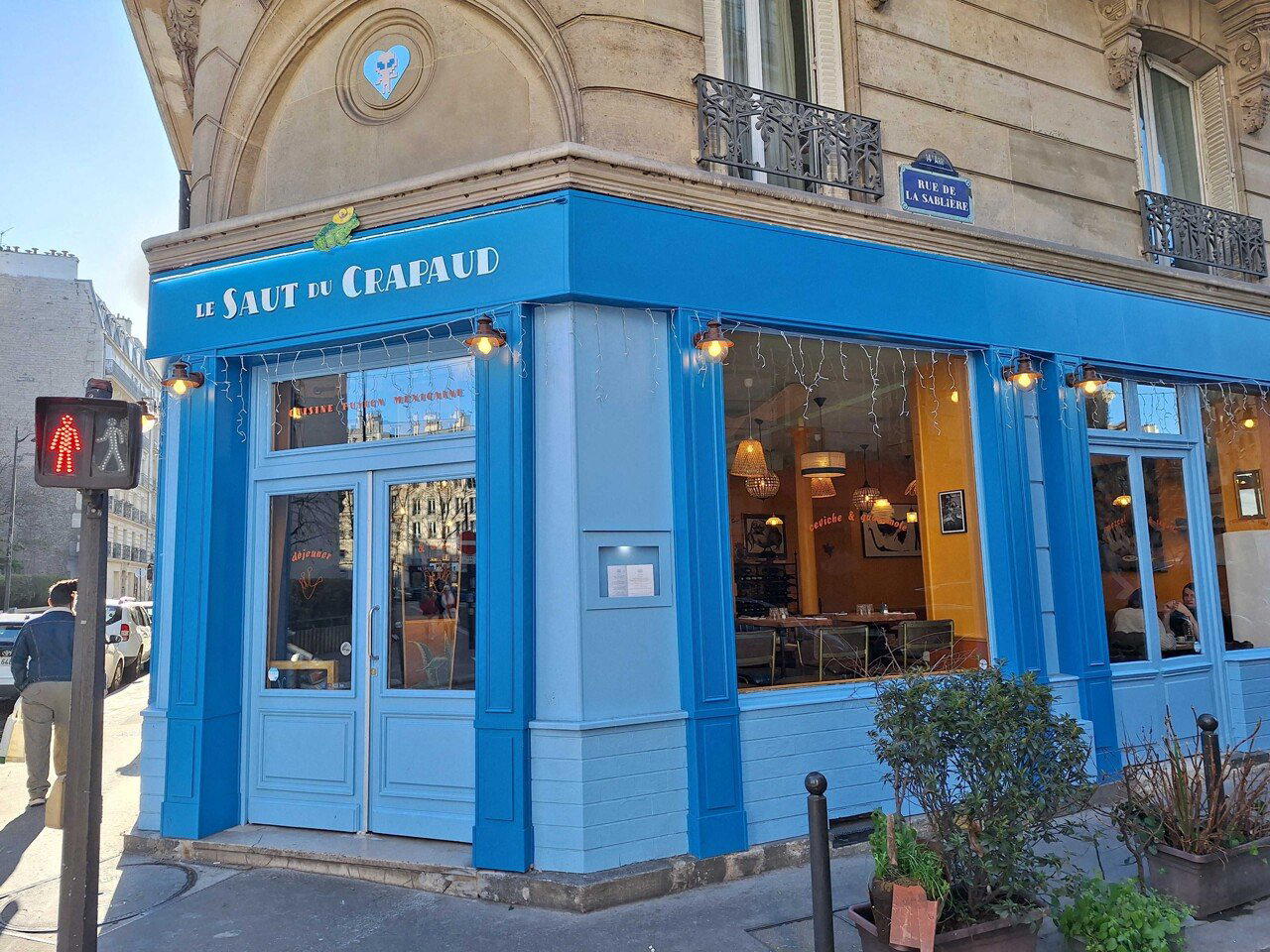 Le Saut du Crapaud restaurant in Paris, France