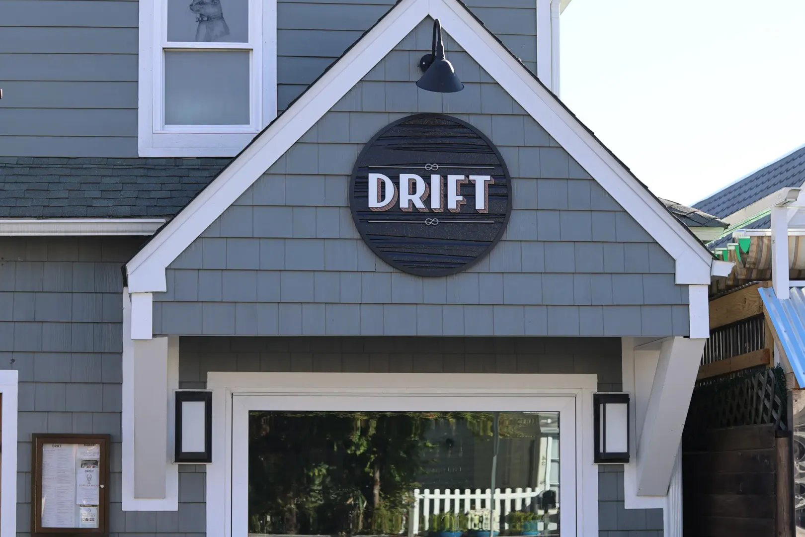 Drift Seafood & Raw Bar restaurant in Rehoboth Beach