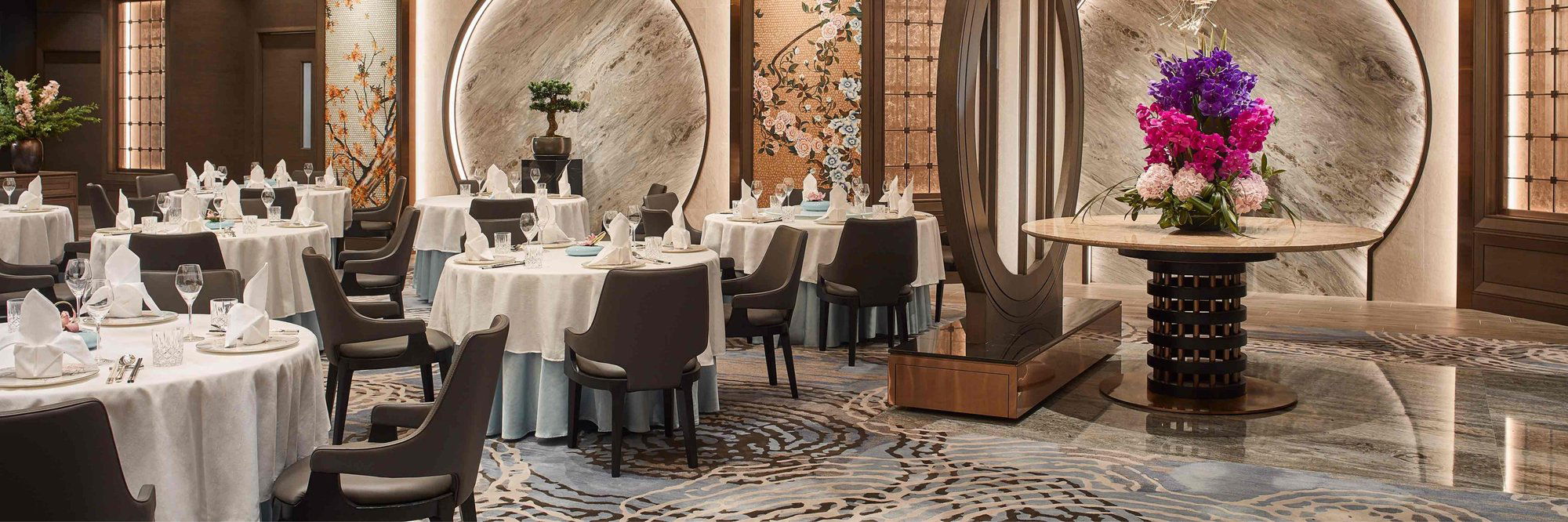 Man Ho Chinese Restaurant (JW Marriott Hotel Hong Kong), Restaurant in Hong Kong