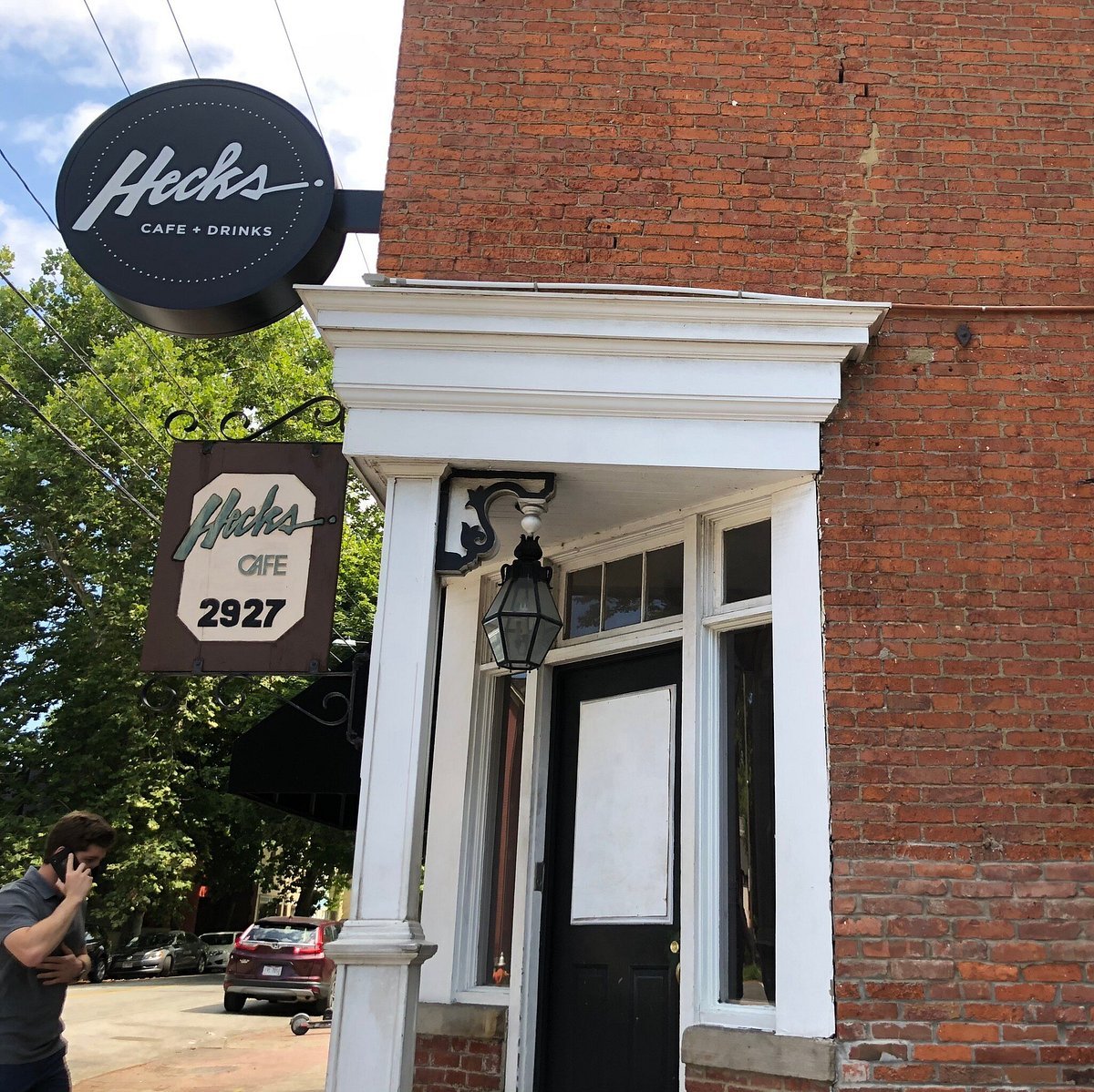 Heck's Café restaurant in Cleveland, United States