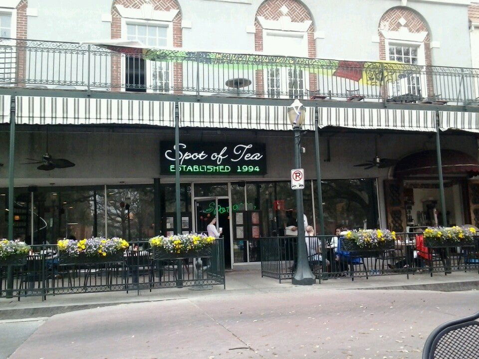 Spot of Tea, Restaurant in Arlington