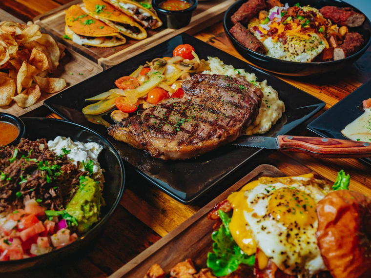 Wylie's Eats and Drinks, Clover, United States