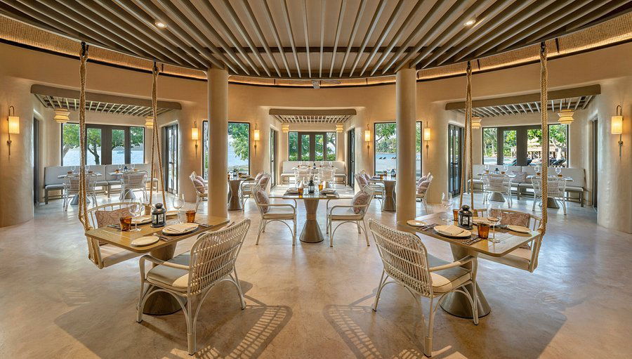 Rum Chapel Restaurant, Restaurant in Naka Yai Island
