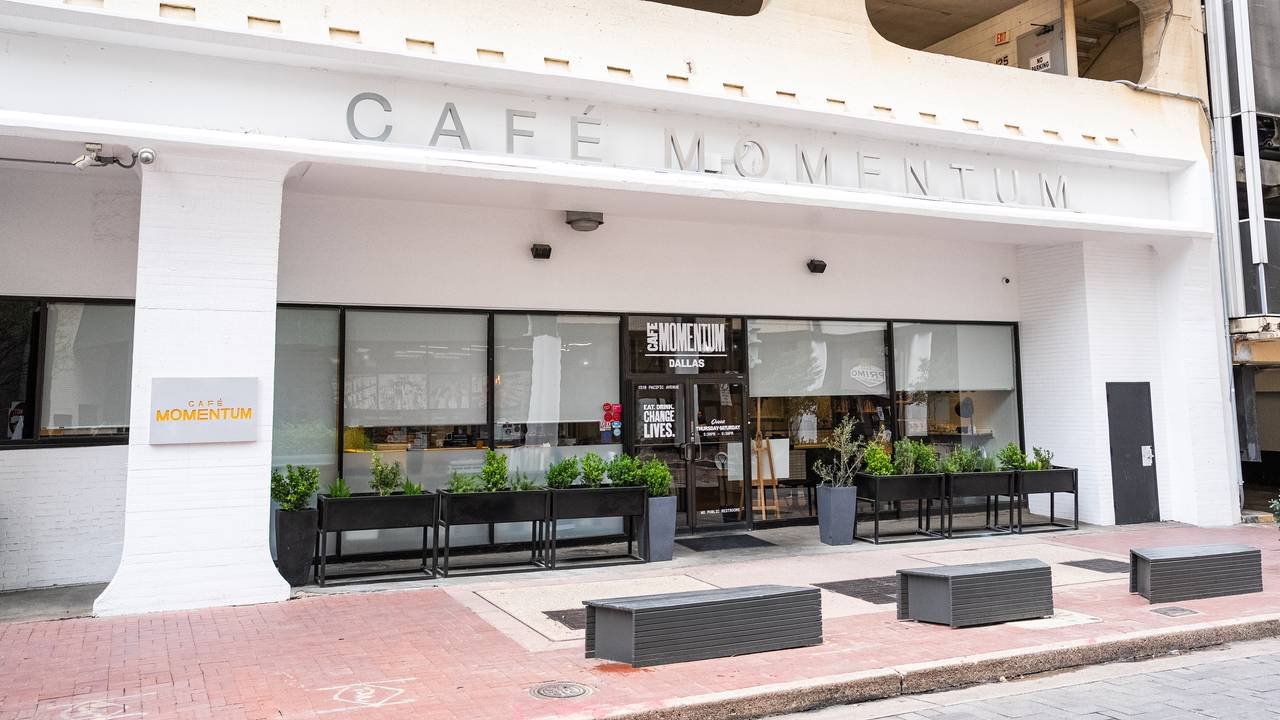 Cafe Momentum, Dallas, United States