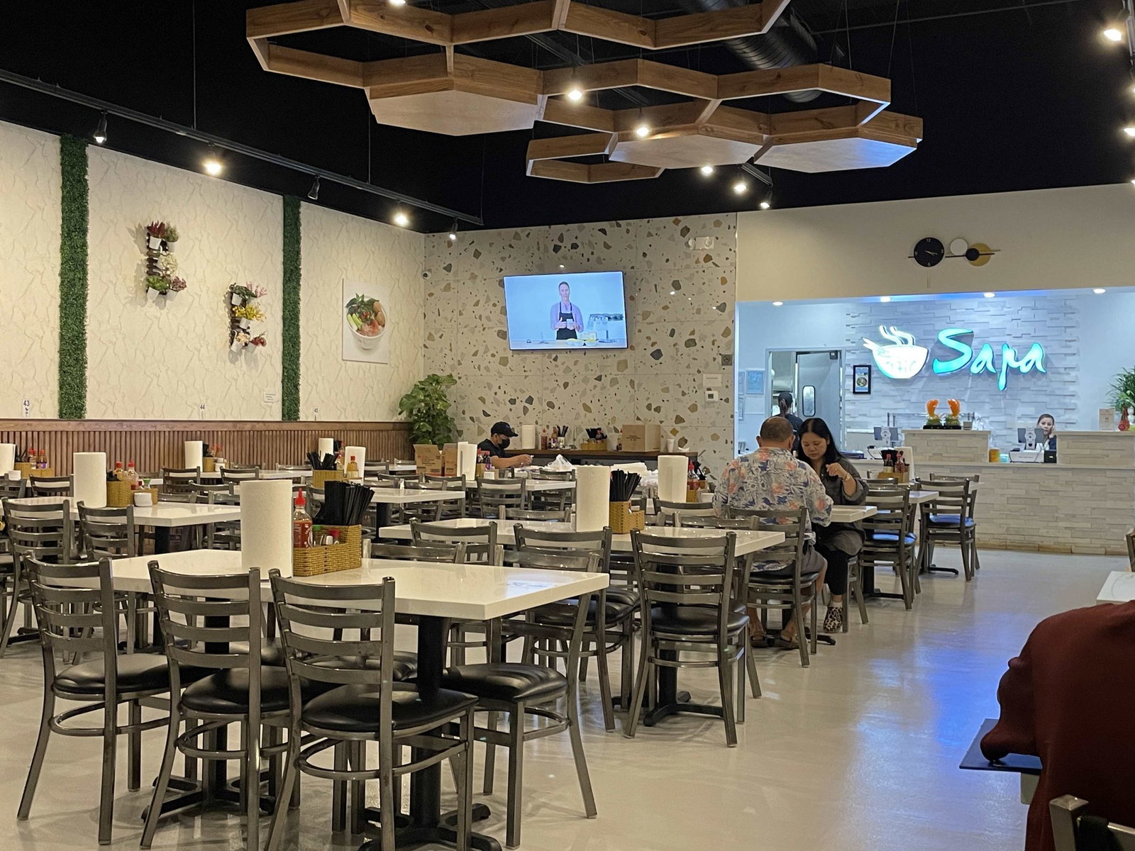 Phở Sapa, Houston, United States