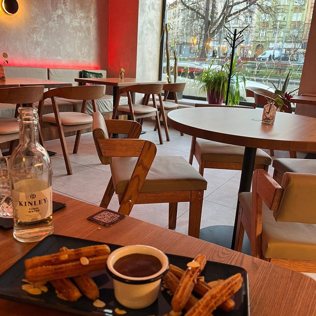Alambre, Restaurant in Prague