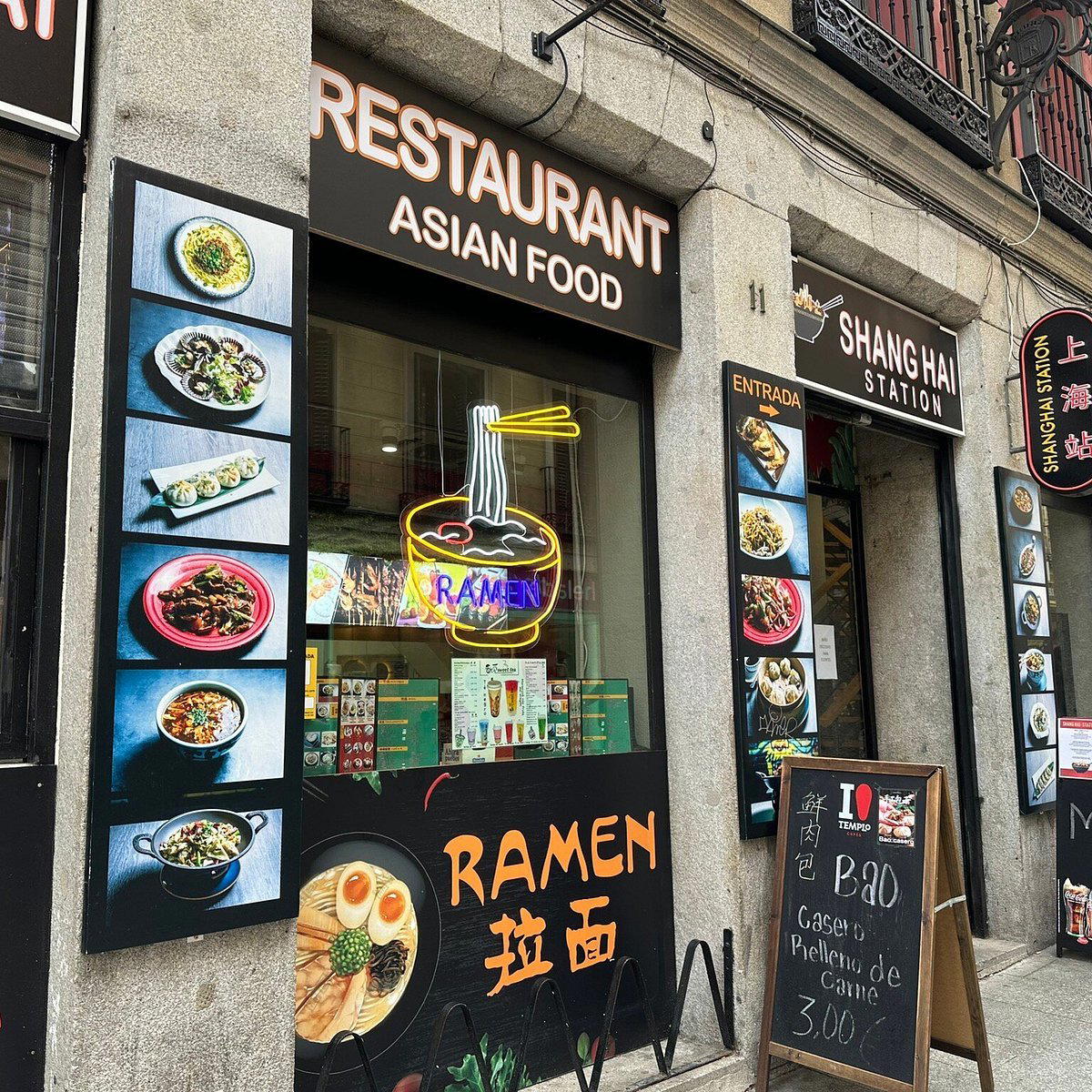 Shanghai Station restaurant in Madrid, Spain