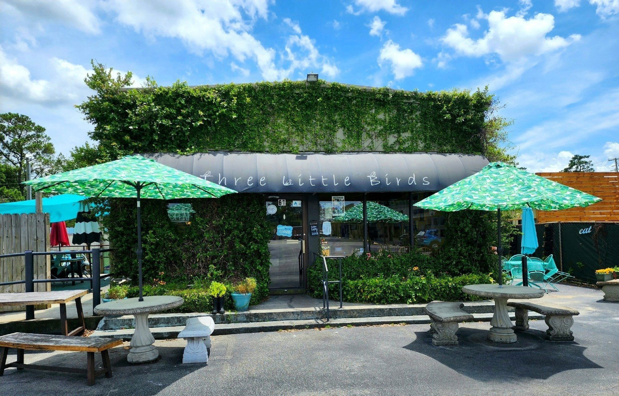 Three Little Birds, Restaurant in Charleston